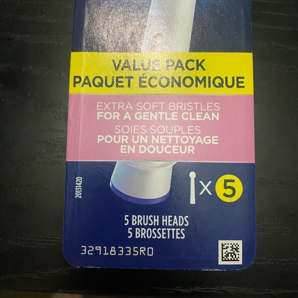 Oral B Replacement Brush Heads (5 Per Box) - Picture 2 of 3